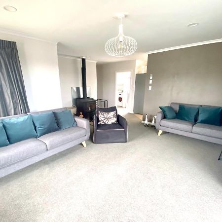 The Kiwi Bach Villa เลคเทคาโป ภายนอก รูปภาพ