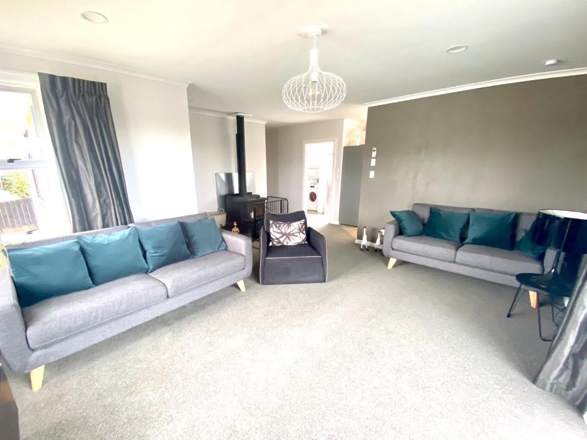 The Kiwi Bach Villa เลคเทคาโป ภายนอก รูปภาพ